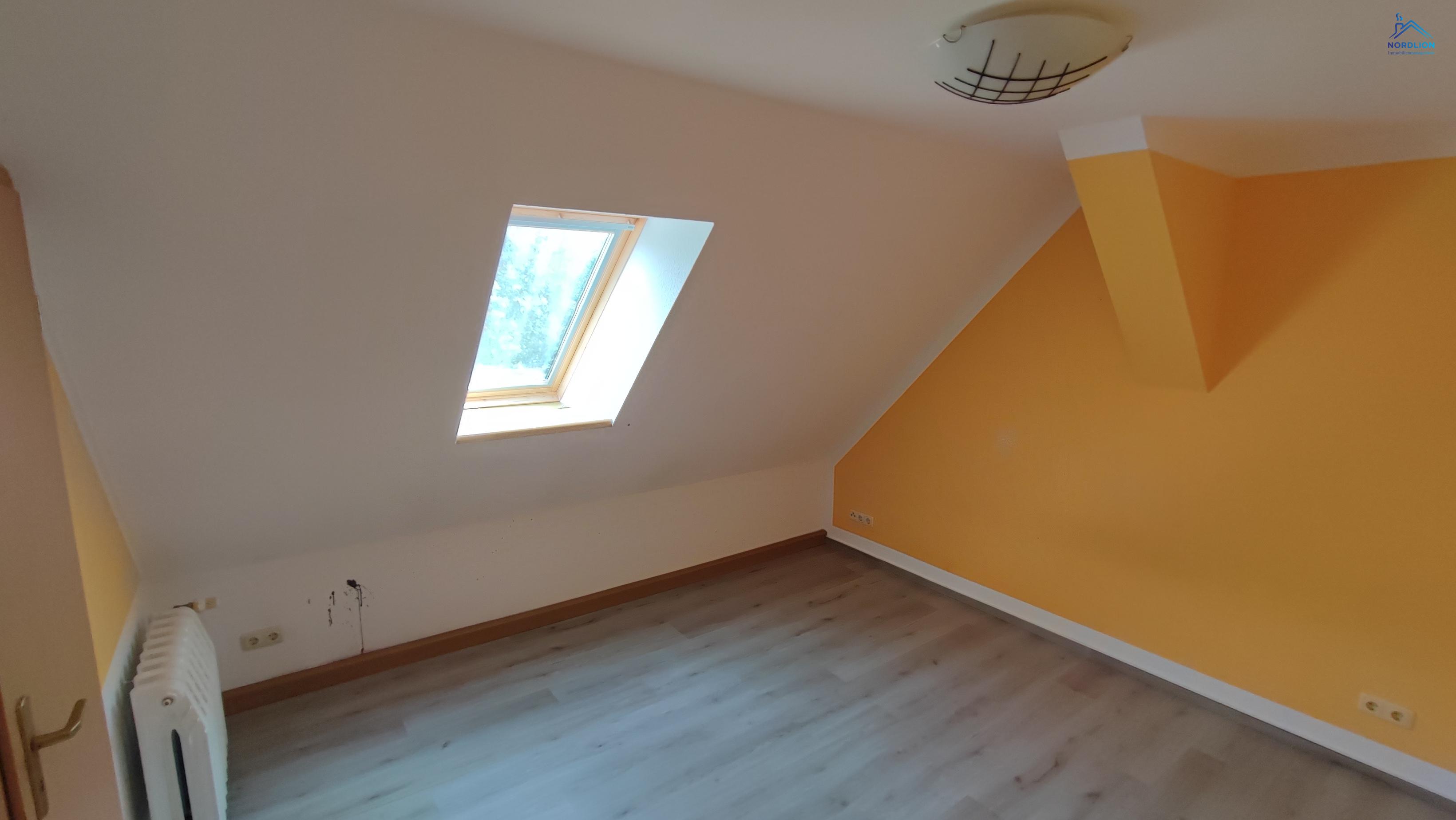 98,32 m² 3 1/2-Zimmer-Wohnung in 17159 Dargun - Zimmer